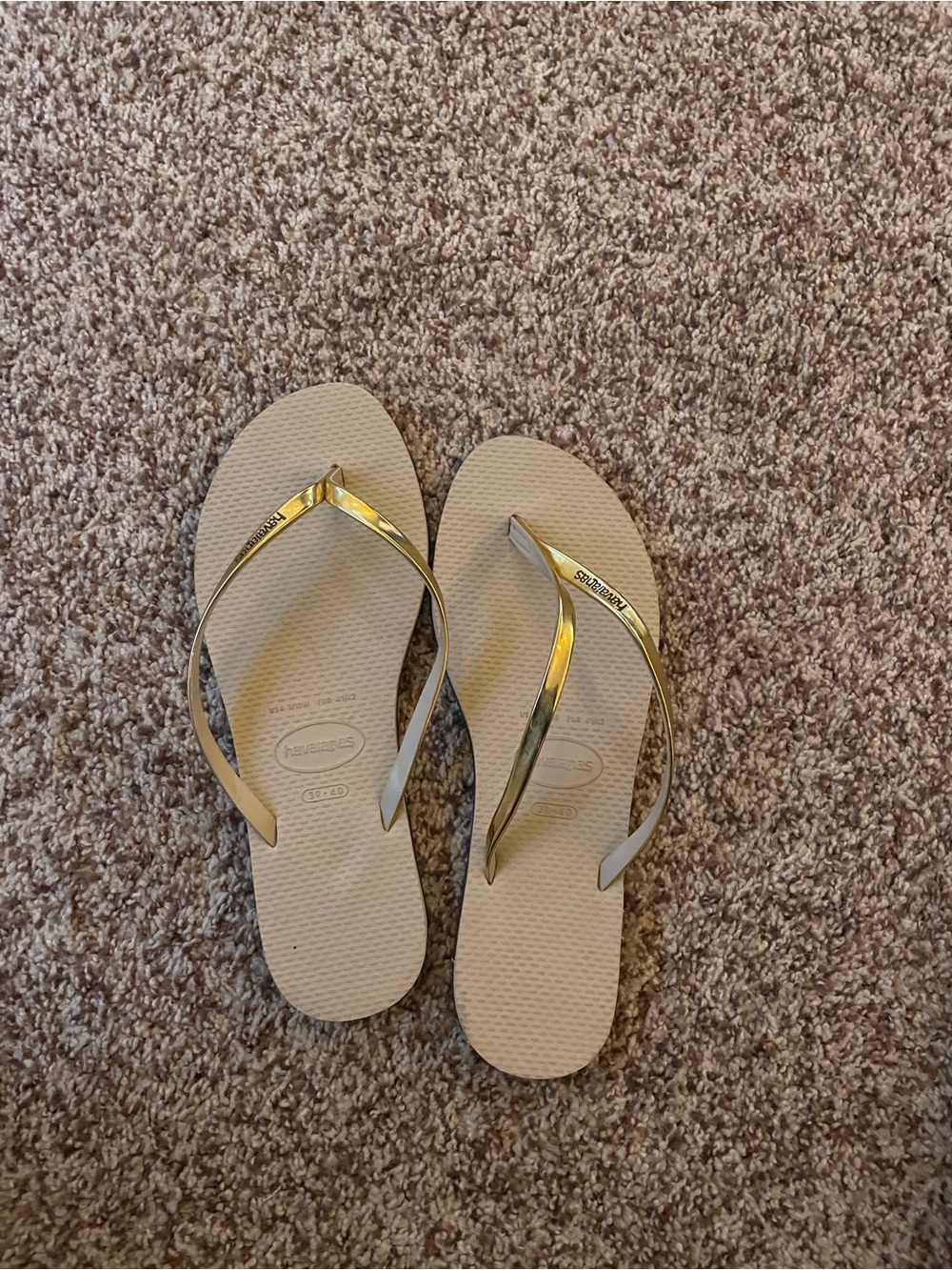 Havaianas Slim Metallic Flip Flops - Beige with Gold Straps